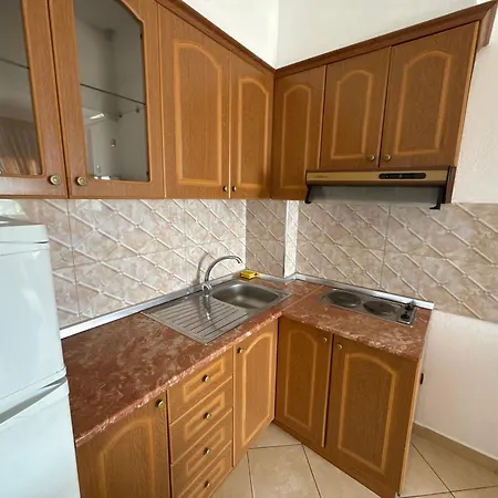 Gusti Seaview Appartement