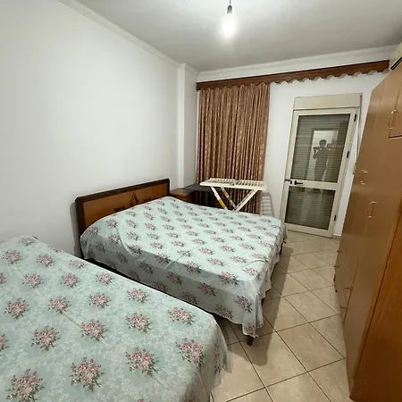 Gusti Seaview Appartement *